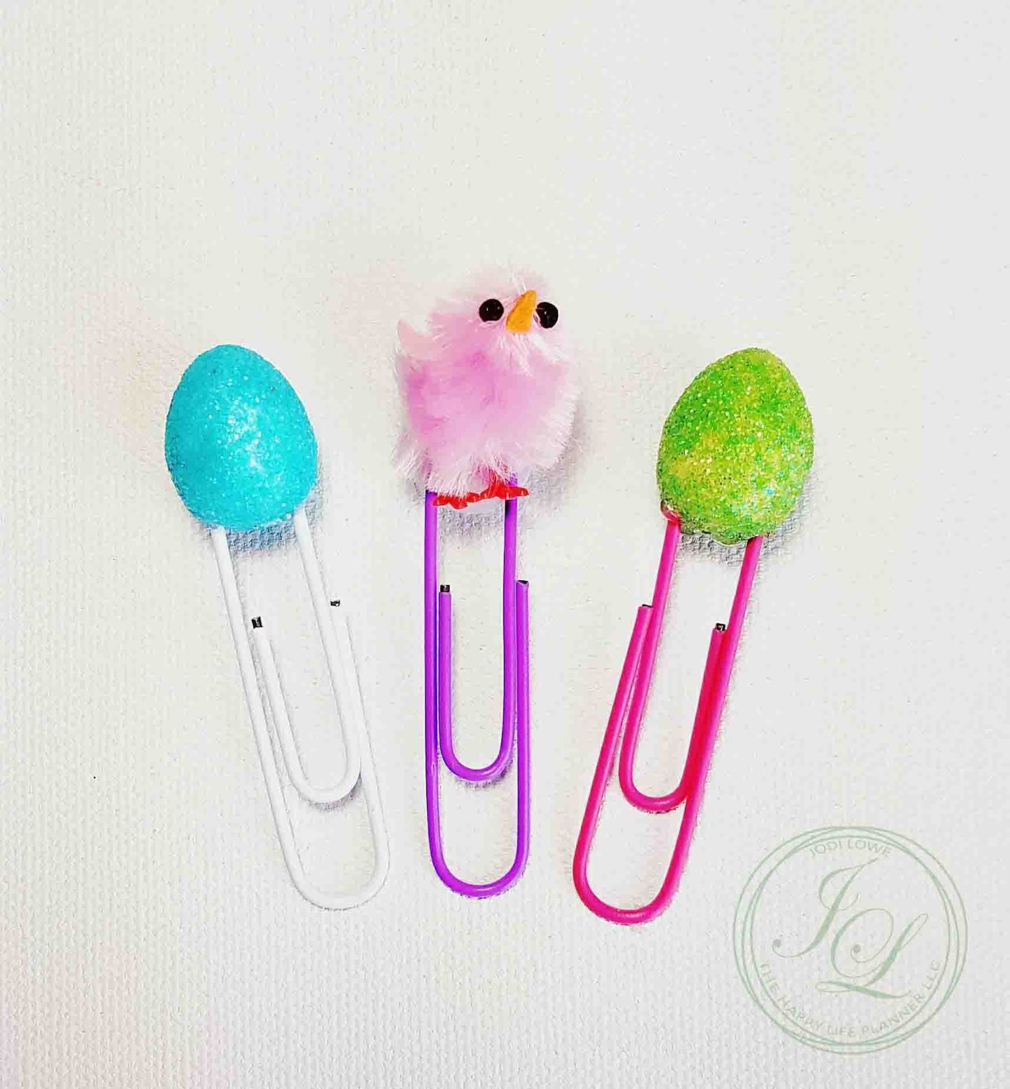 Fuzzy little chicks hatched for Easter!