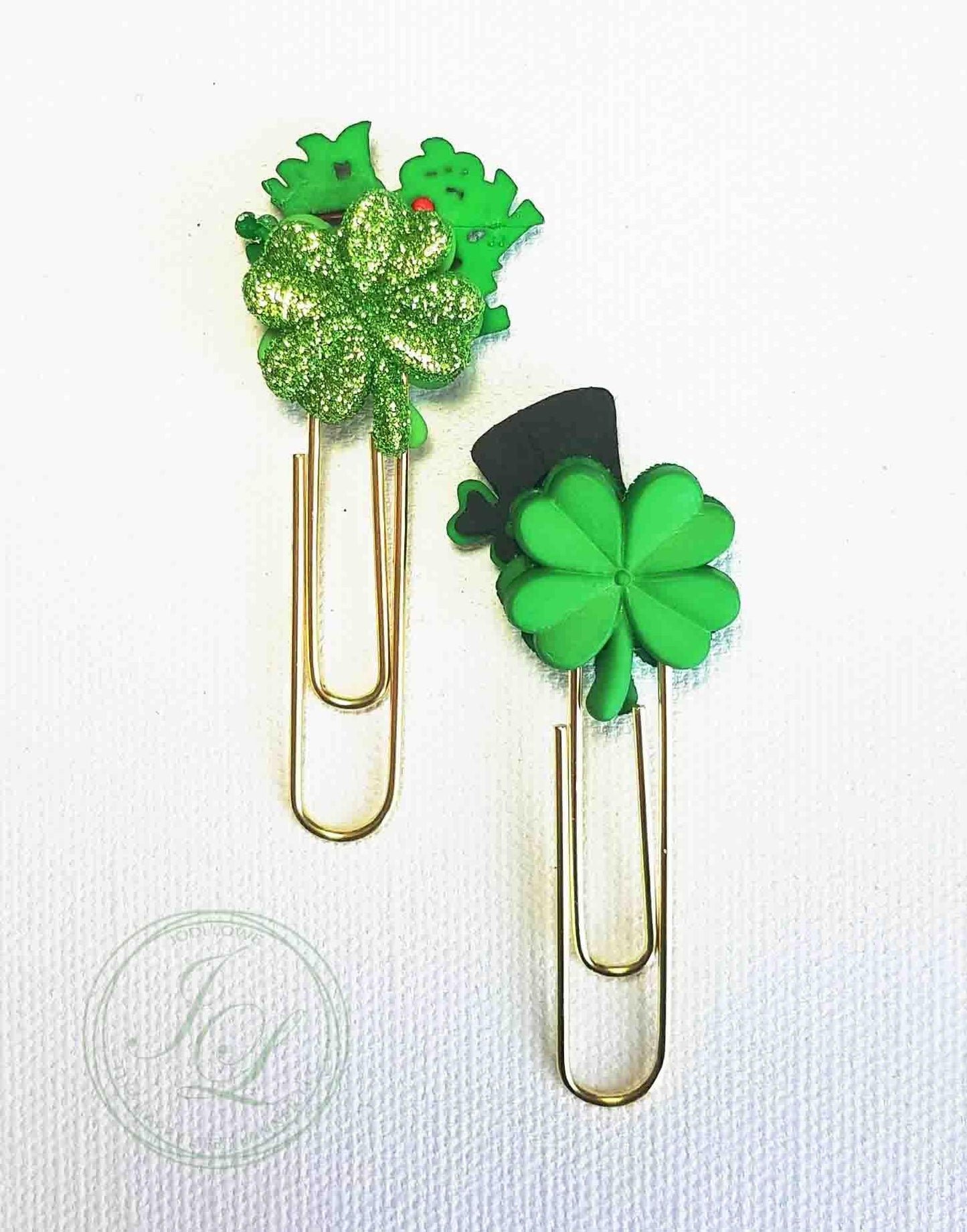 Kiss me i'm Irish! St. Patrick's Day paper clips