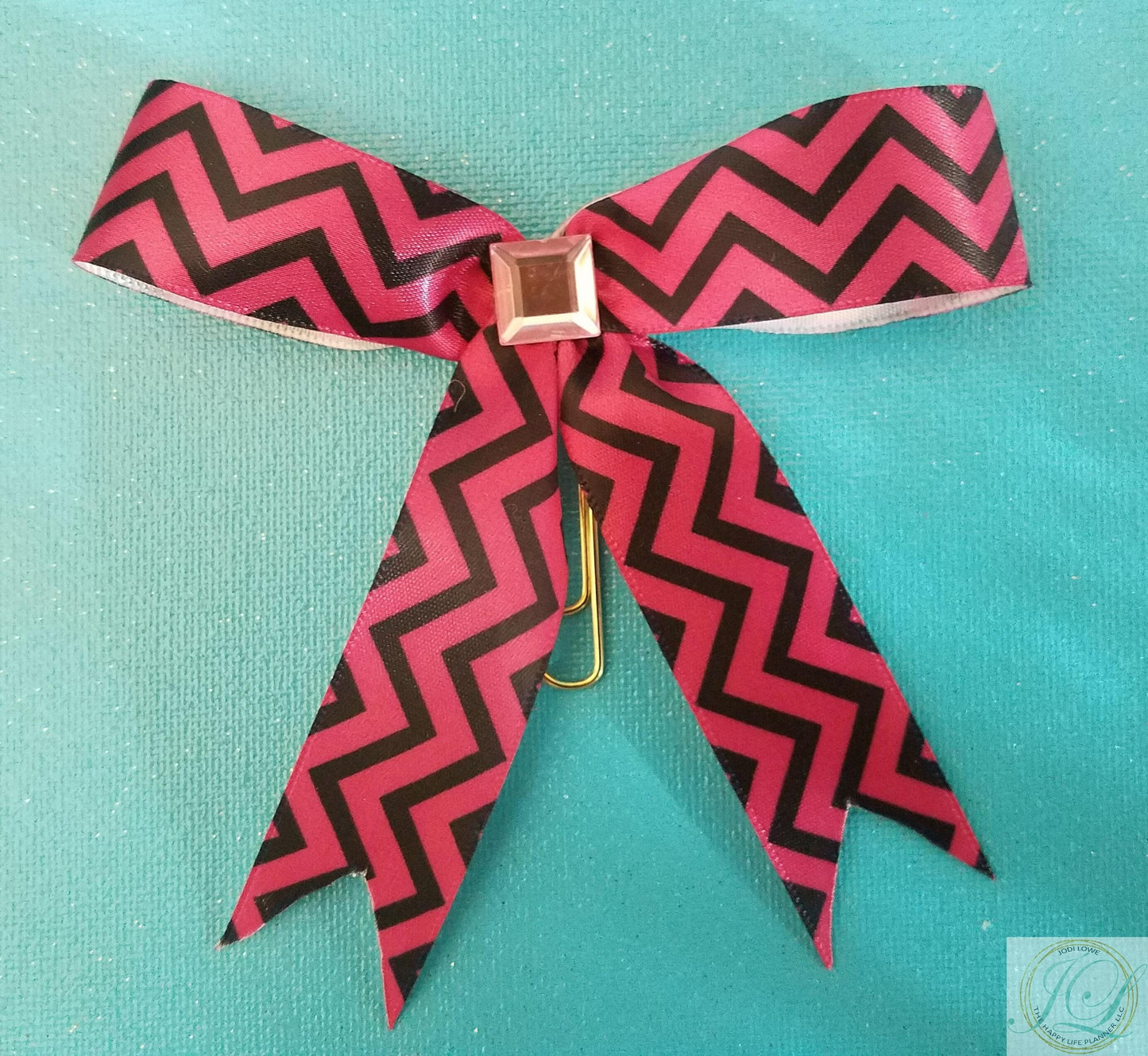 Pink zigzag planner clip