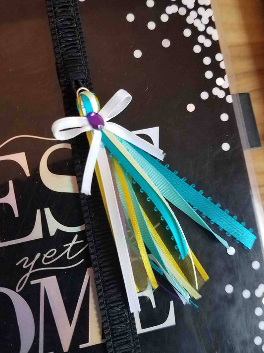 Ribbon charm