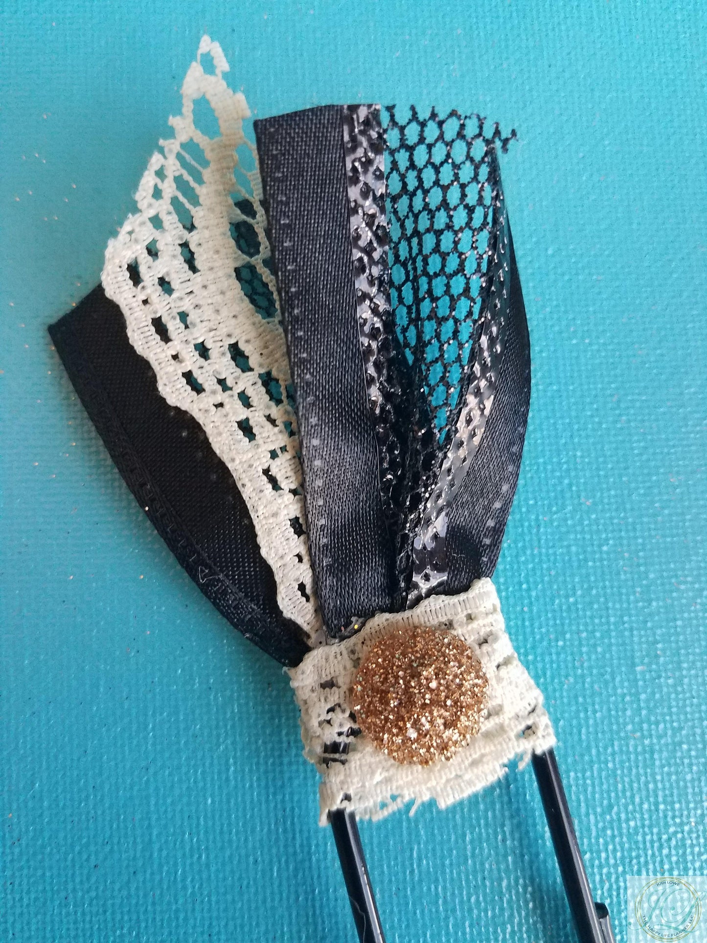 Giant planner clip